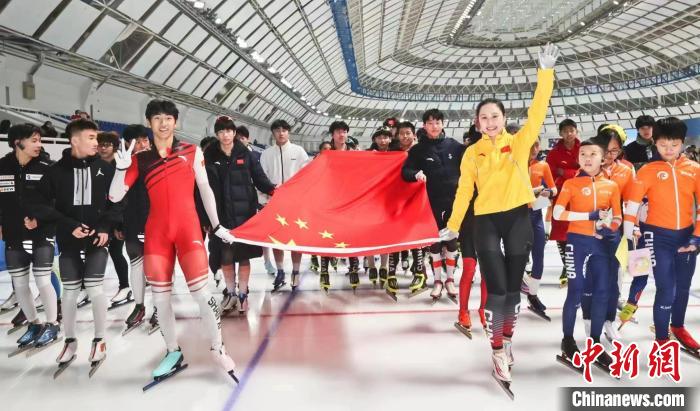 哈尔滨纪念仪式见证张虹正式退役，铭记她夺得