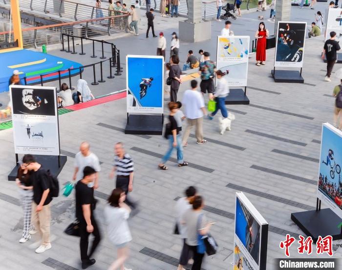 上海一周年摄影展再现奥运资格赛活力瞬间