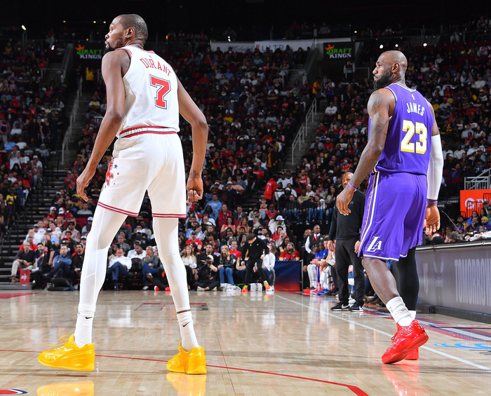 湖人客场险胜魔术豪取9连胜 东契奇技术犯规撤销