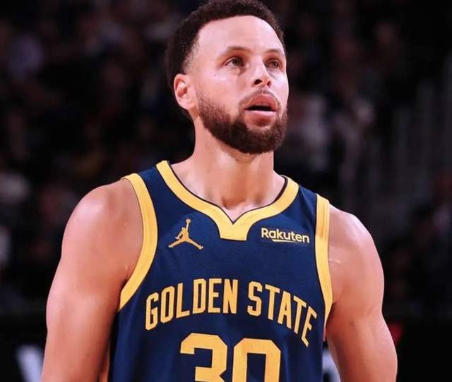 库里复出冲击附加赛 勇士命运悬于一线