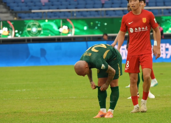 中足联撤回李镇全处罚引舆论争议