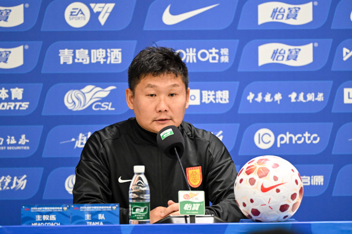 中足联撤回李镇全处罚引舆论争议