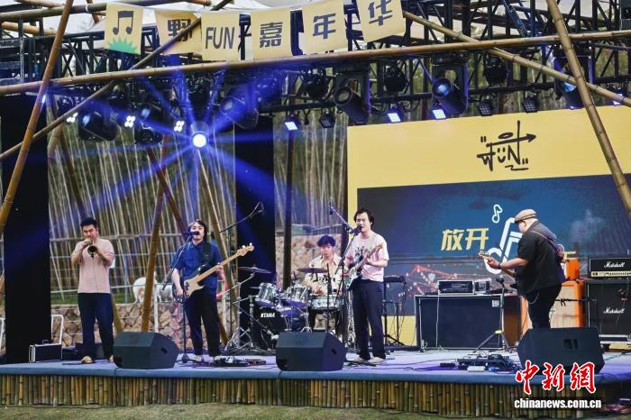 浙江省第七届户外运动大会在德清莫干山启幕 打