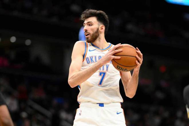 雷霆双杀76人豪取12连胜稳居联盟第一