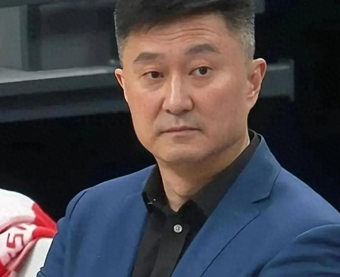 广东新援拉科塞维奇到位 伤病轮换成附加赛关键